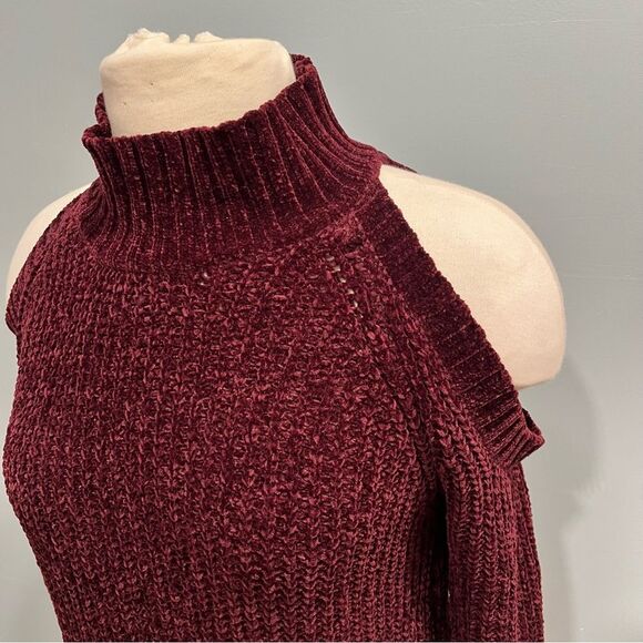 Design Lab Lord & Taylor Burgundy Chunky Knit Cold Shoulder Sweater Size XS - Picture 2 of 7